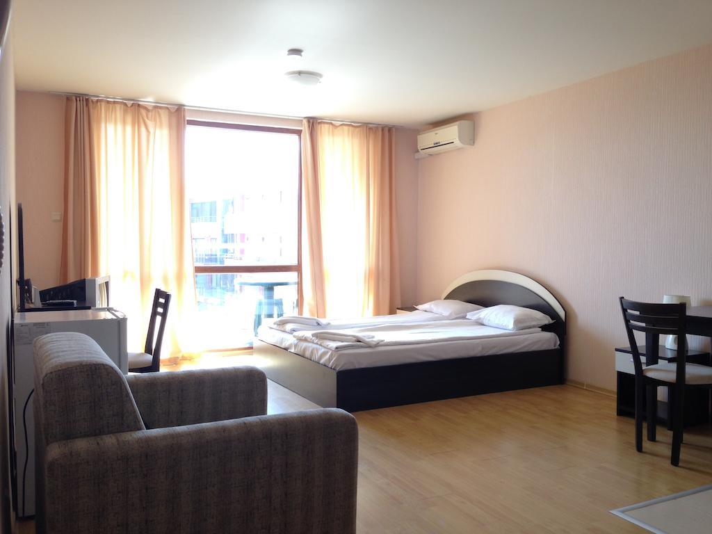 Apartments In Panorama Beach Vigo Nessebar الغرفة الصورة